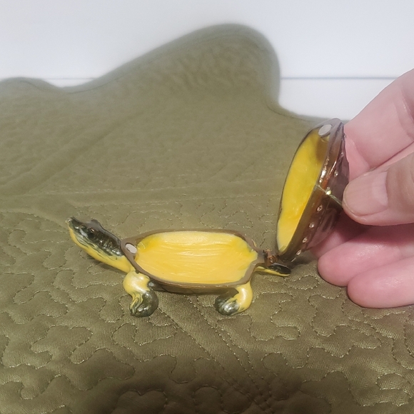 Turtle Trinket Box - Picture 5 of 6